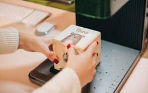 Personalisierte Geschenke zur Geburt: 3 Shops für besondere Babygeschenke